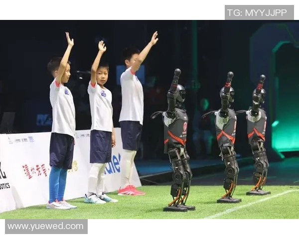 足球球星机器人：融合科技与运动的未来明星助力场上攻防变革